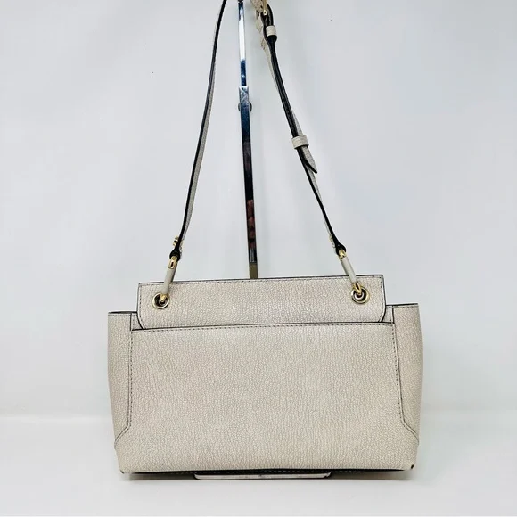 Henri Bendel pebbled leather flap bag - Picture 2 of 6